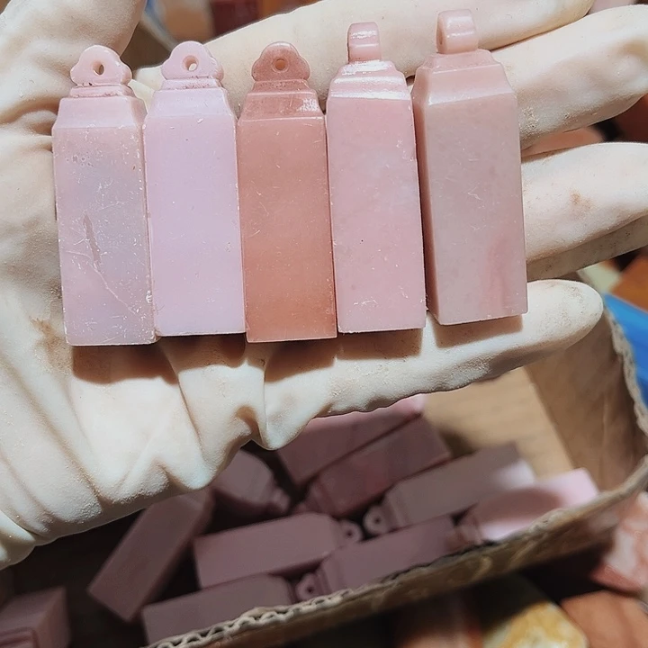 老挝石粉冻的微瑕的料子的