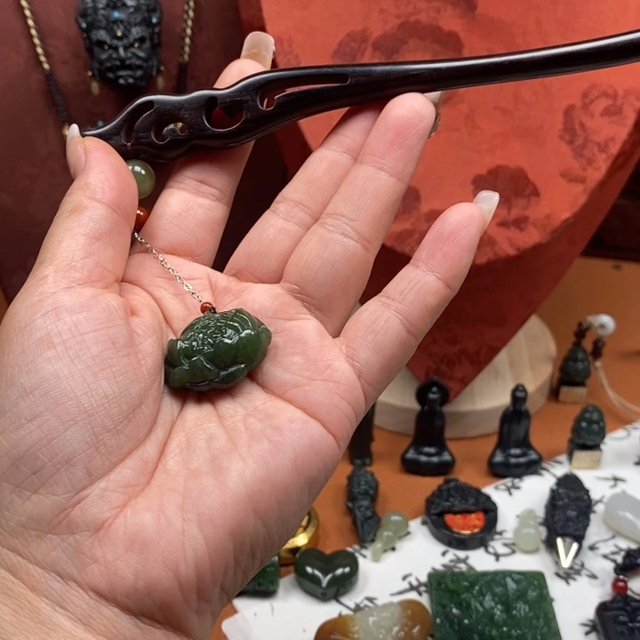 念***笑颈饰未镶嵌和田玉