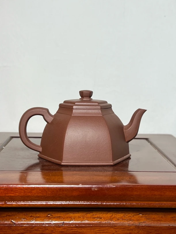 宜兴紫砂壶紫泥六方潘壶