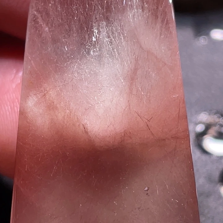 斯***坦未镶嵌发晶颈饰钛