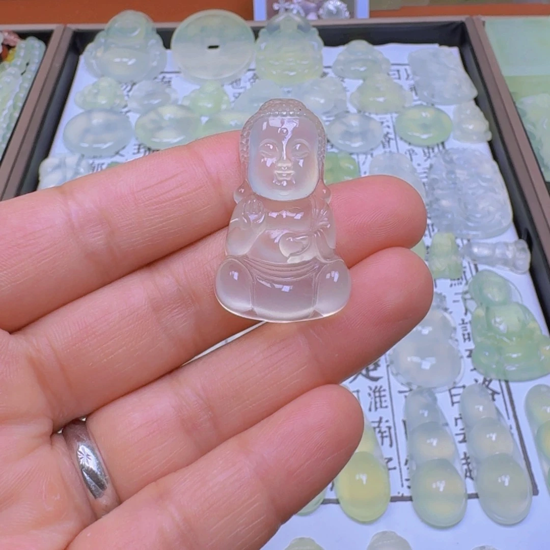 岫玉未镶嵌颈饰天然岫玉精品宝宝佛