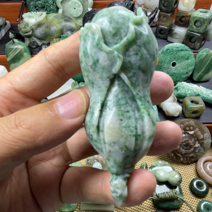 独山玉未镶嵌珠宝半成品