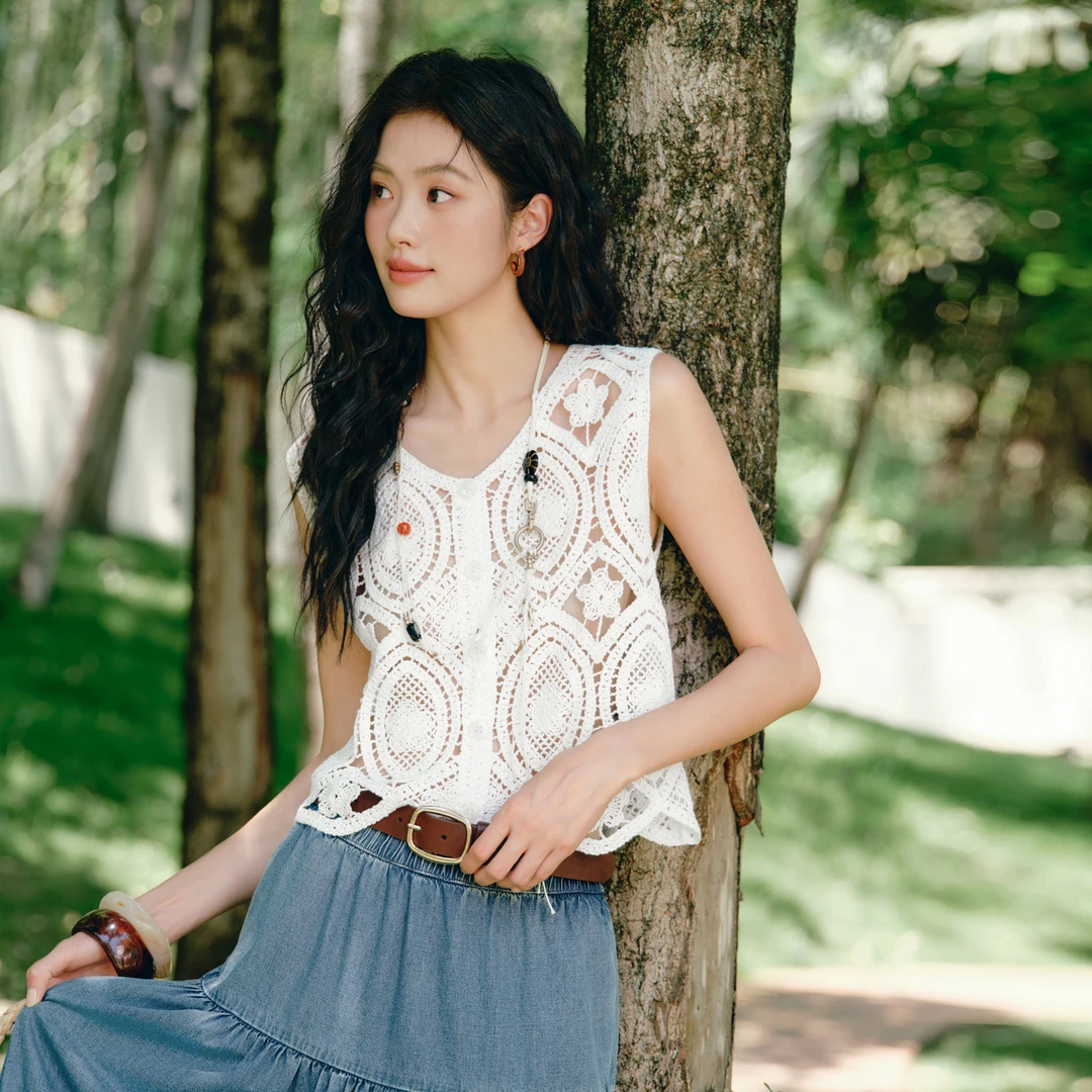 伊芙丽2025夏装新款外搭开衫马甲女夏季镂空高级感上衣1G6931391