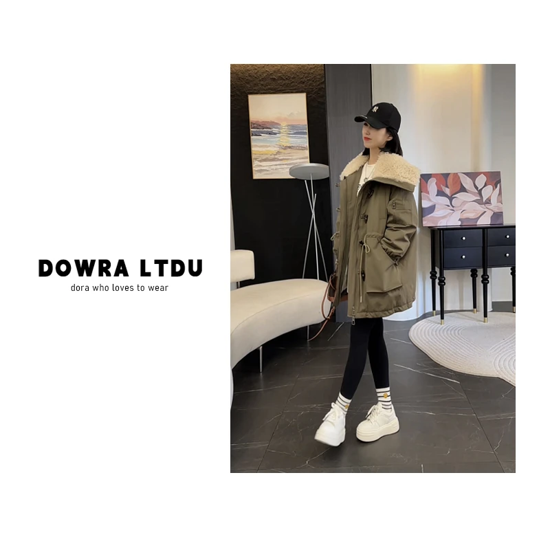 朵拉【墨尔本】2024年冬季新款娃娃领纯色牛角扣羽绒服女586-08163