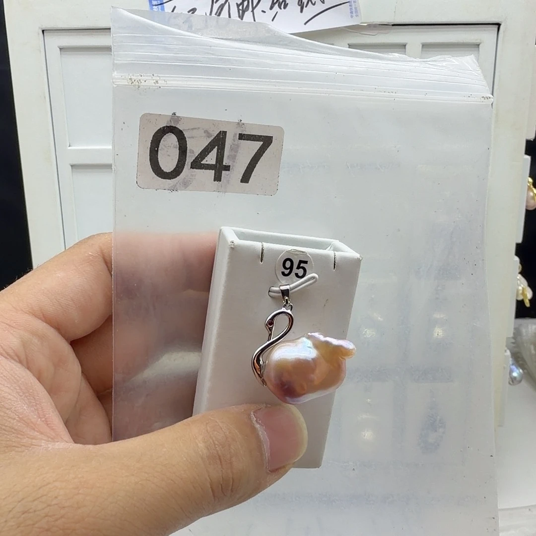 淡水珍珠合金颈饰