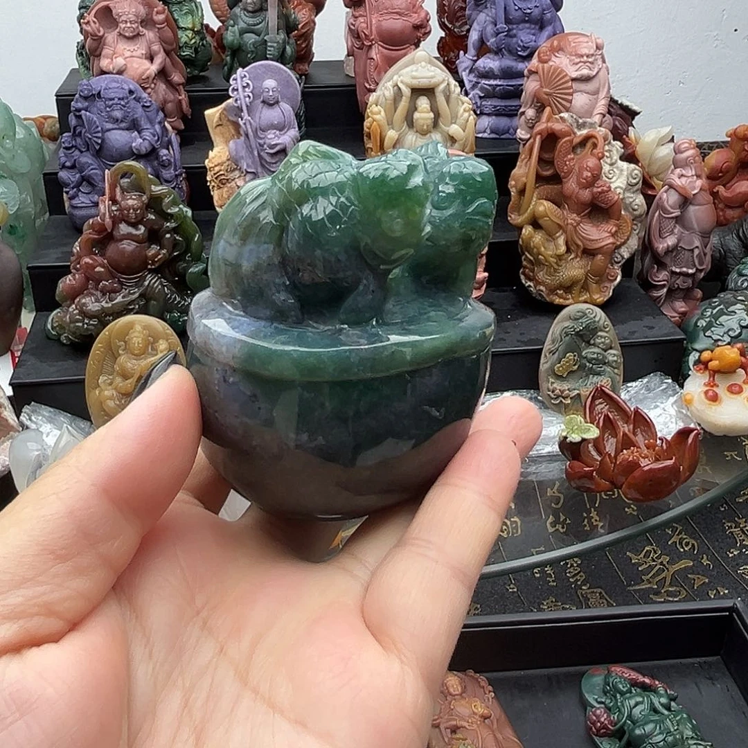 石英质玉未镶嵌颈饰