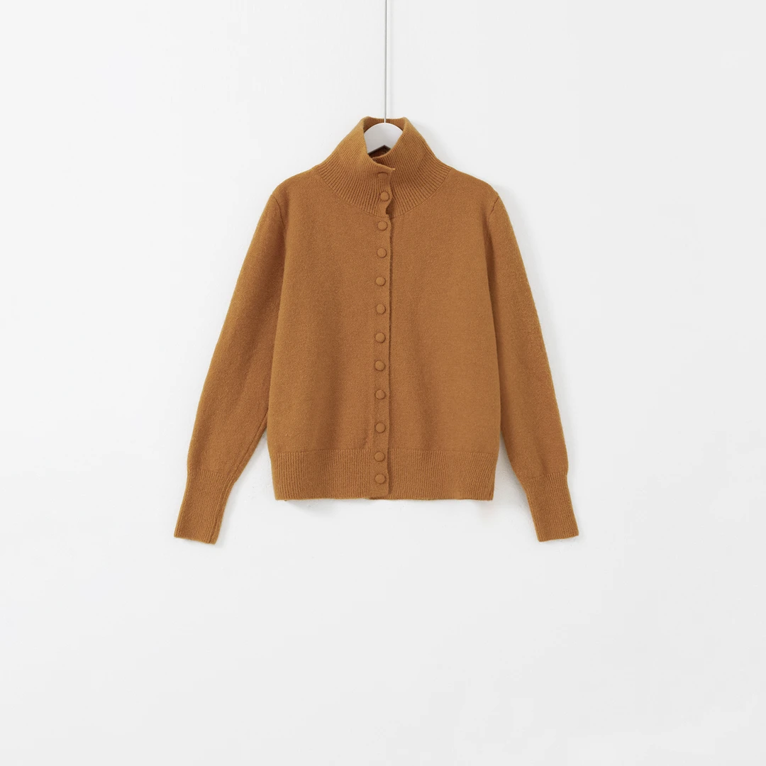 几里与麻 气质纯色高领排扣针织开衫 衣长54胸围100 2112823