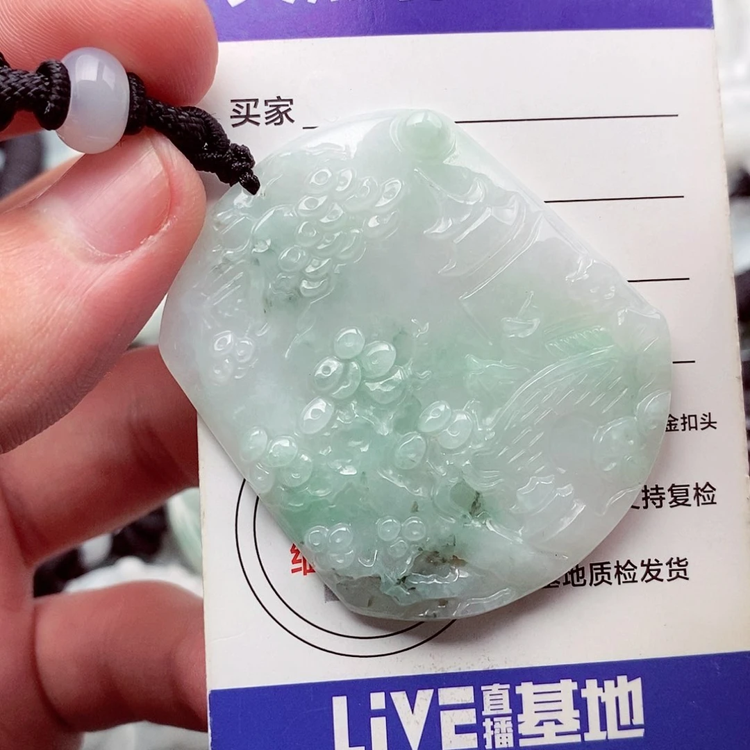 翡翠未镶嵌颈饰翡翠