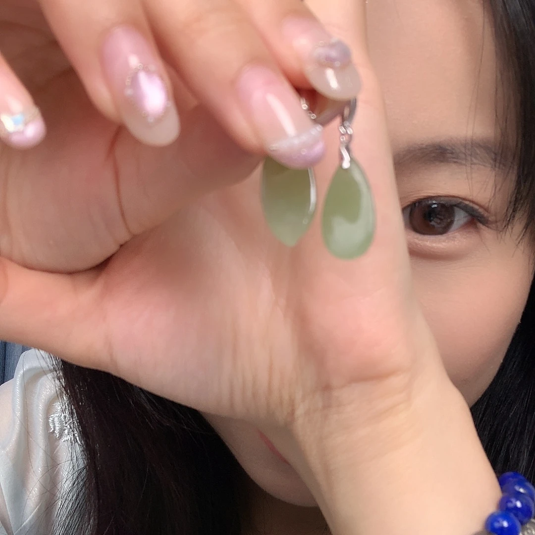 弎****翡翠未镶嵌颈饰拍2