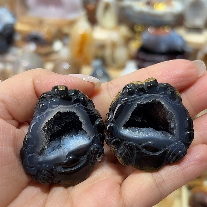 玛瑙/玉髓未镶嵌水晶九眼金蟾