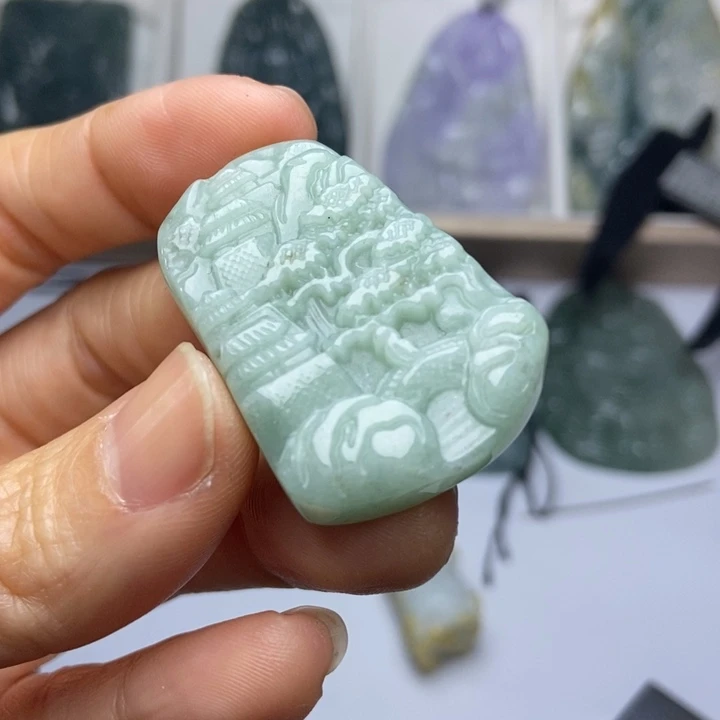 翡翠未镶嵌颈饰翡翠