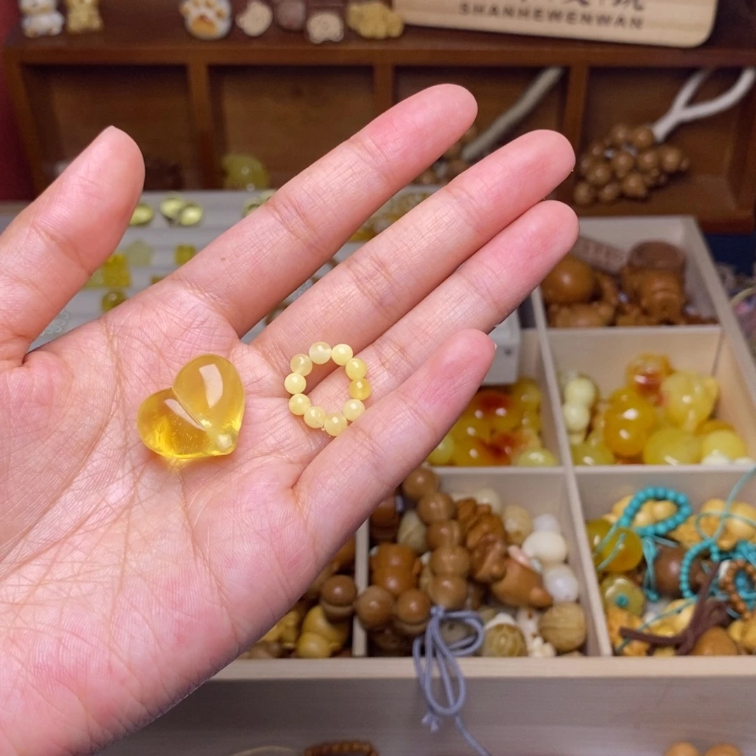 路***吊坠猴头核桃蜜心2.47蜜卡