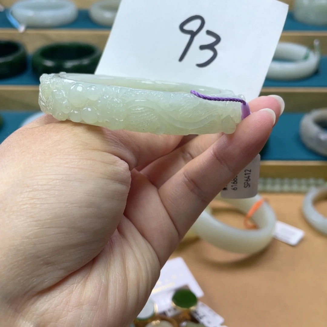 未镶嵌手镯和田玉圈口57
