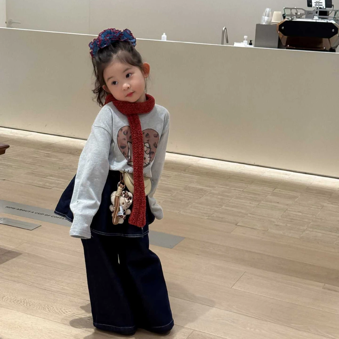 小思家女童2025秋季韩版休闲风卡通印花长袖T恤百搭牛仔裙裤套装