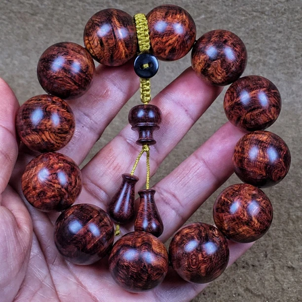 海黄油梨千年老料规格2.0 皱纹水波无胶蜡重量58克沉水