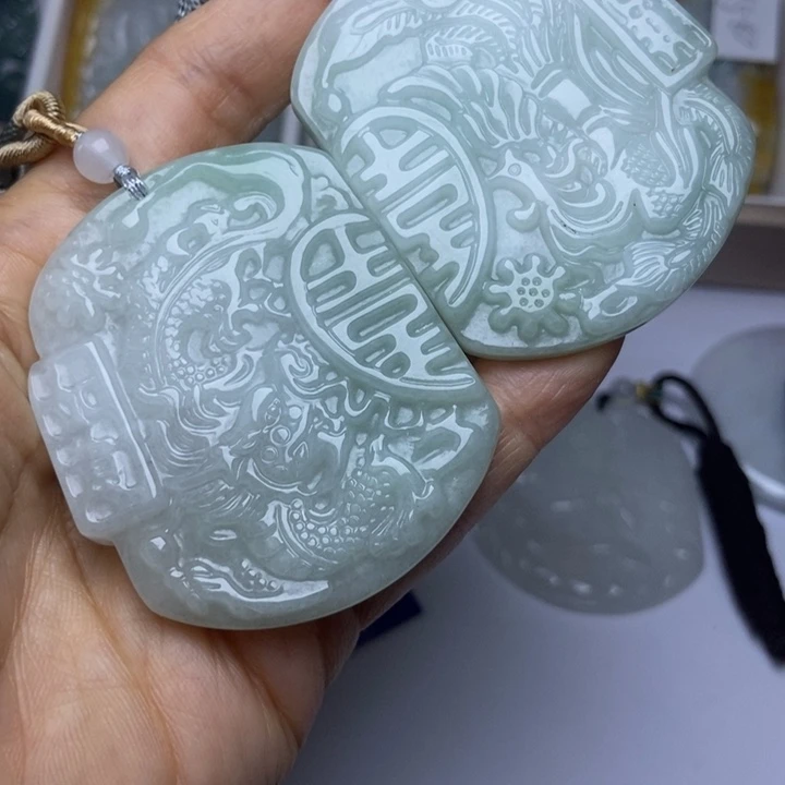 颈饰未镶嵌翡翠翡翠