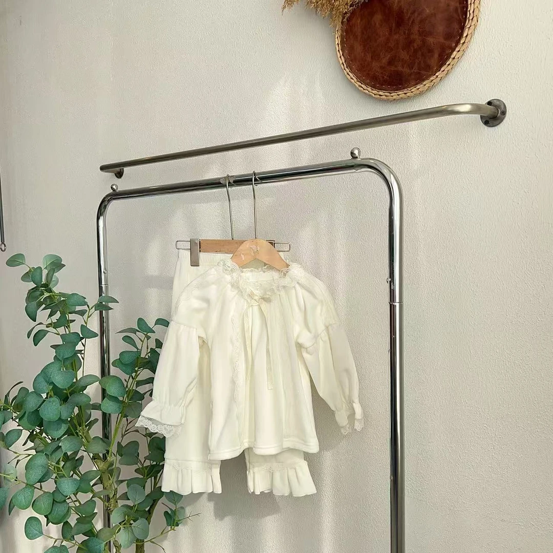 3750丫白色银狐绒套装家居服