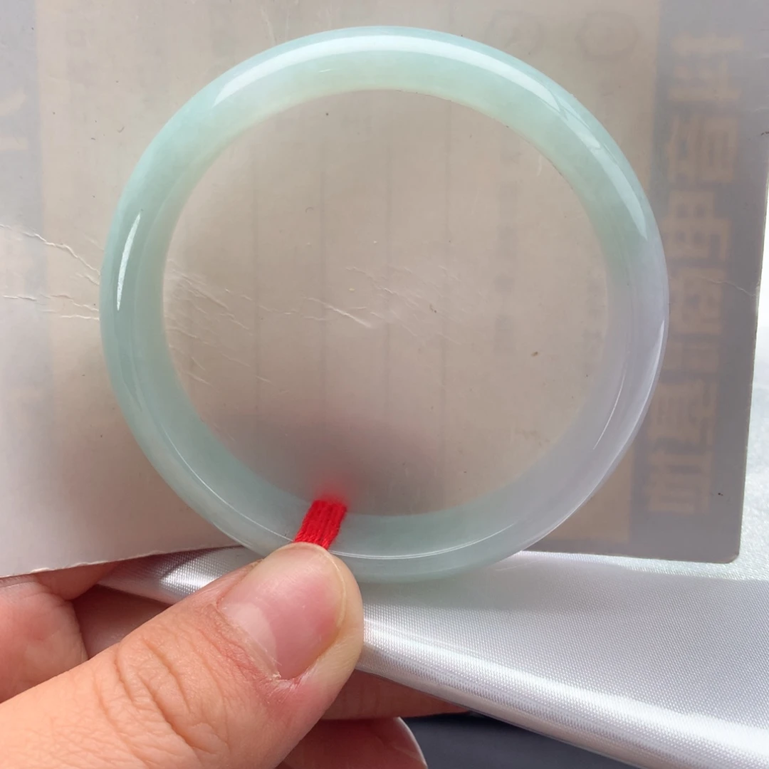 翡翠未镶嵌手镯纯天然