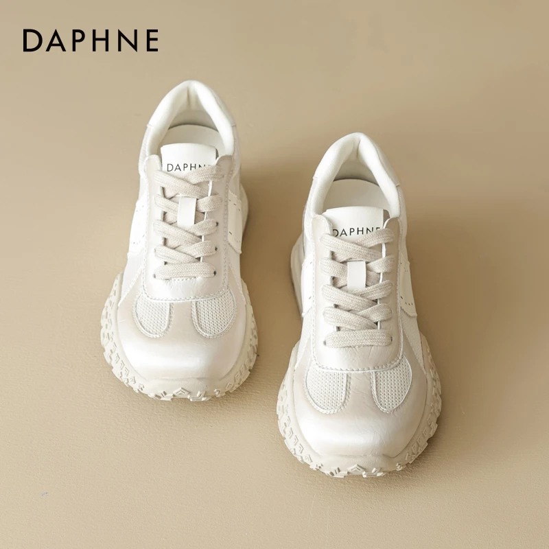 达芙妮德训鞋女夏季新款网面透气阿甘运动鞋内增高百搭舒适老爹鞋
