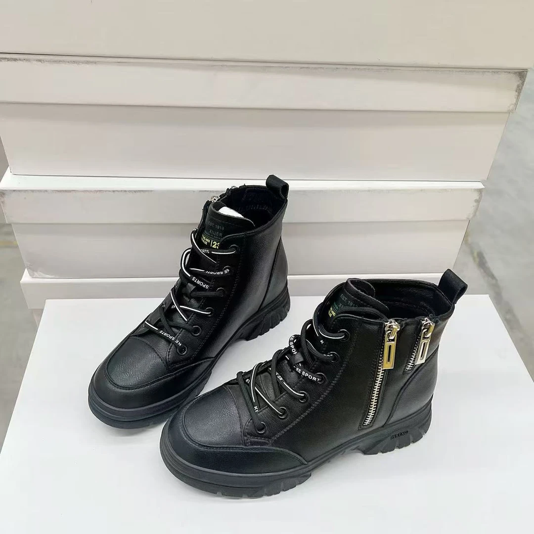 6756A  新款时尚平底系带时装马丁靴