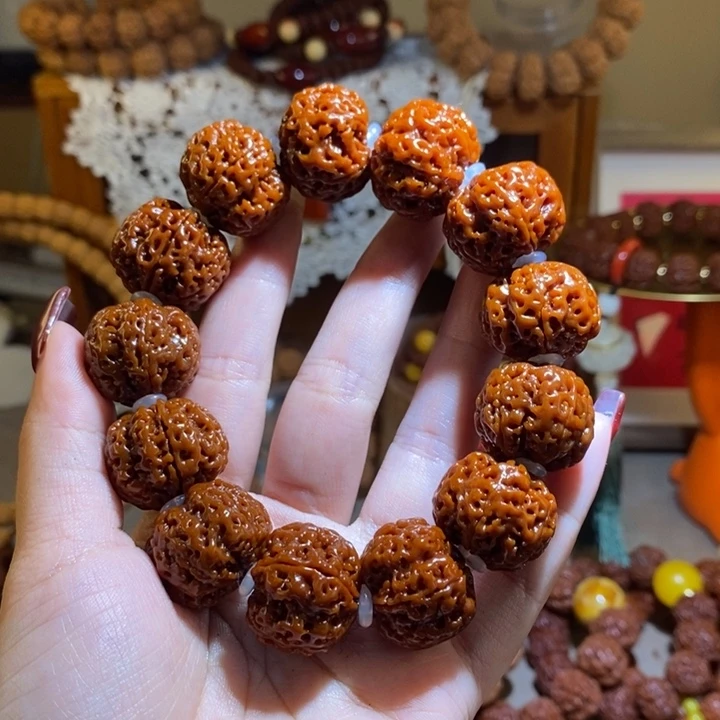 金刚菩提手串225玉华爆肉矮桩一物