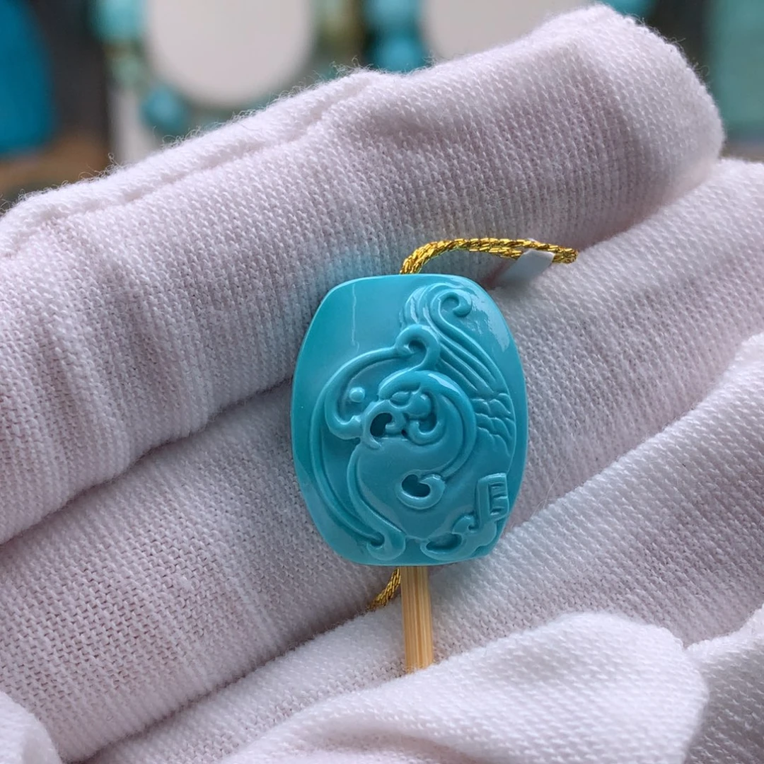 绿松石未镶嵌珠宝奇石