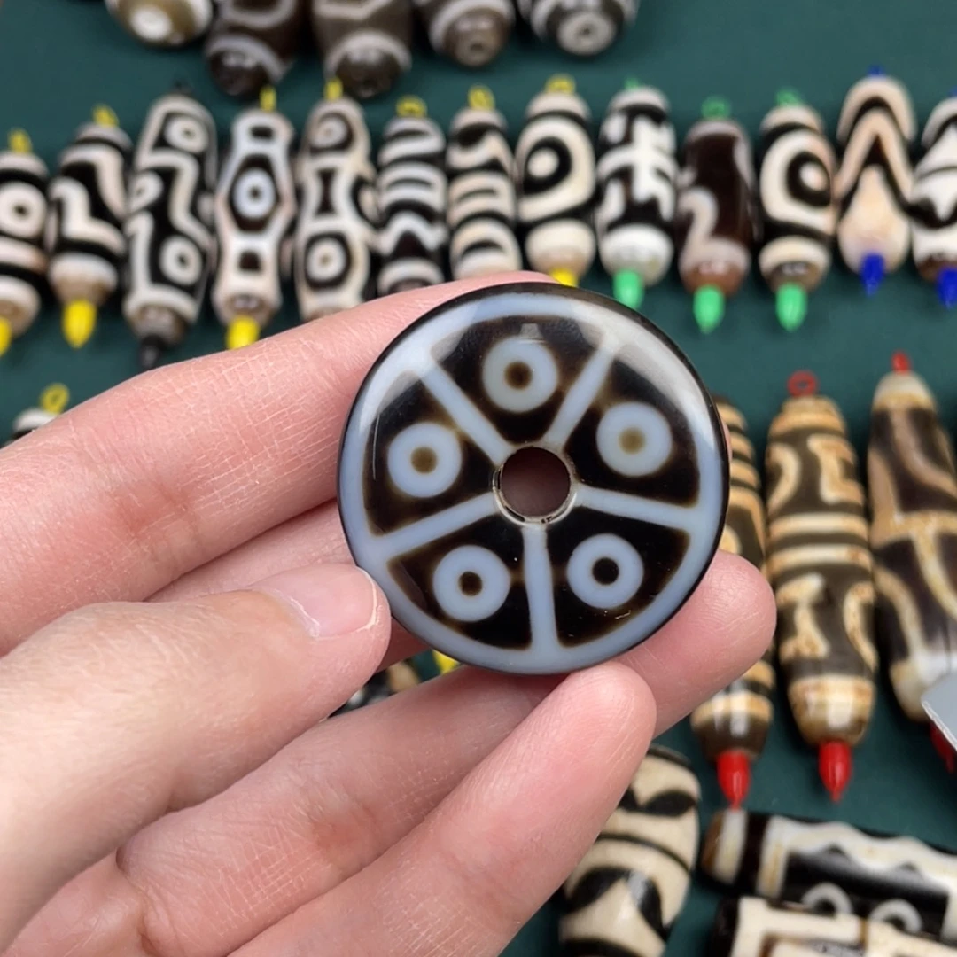 玛瑙/玉髓裸珠36mm 扣