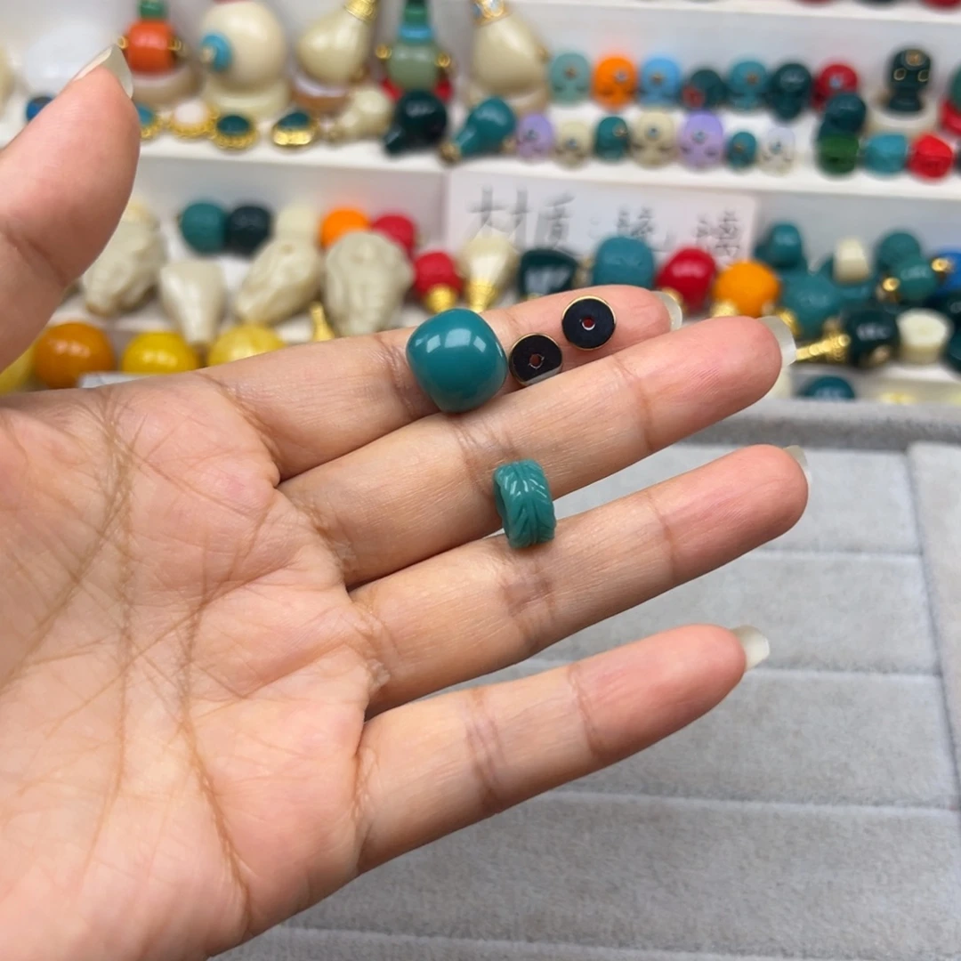 昌***超颈饰琉璃卡14的老型➕12的羽毛