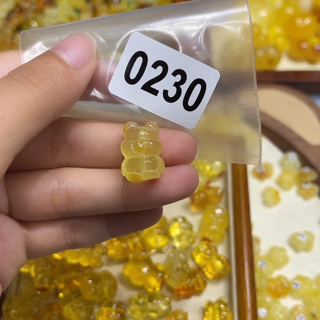 琥珀未镶嵌珠宝奇石