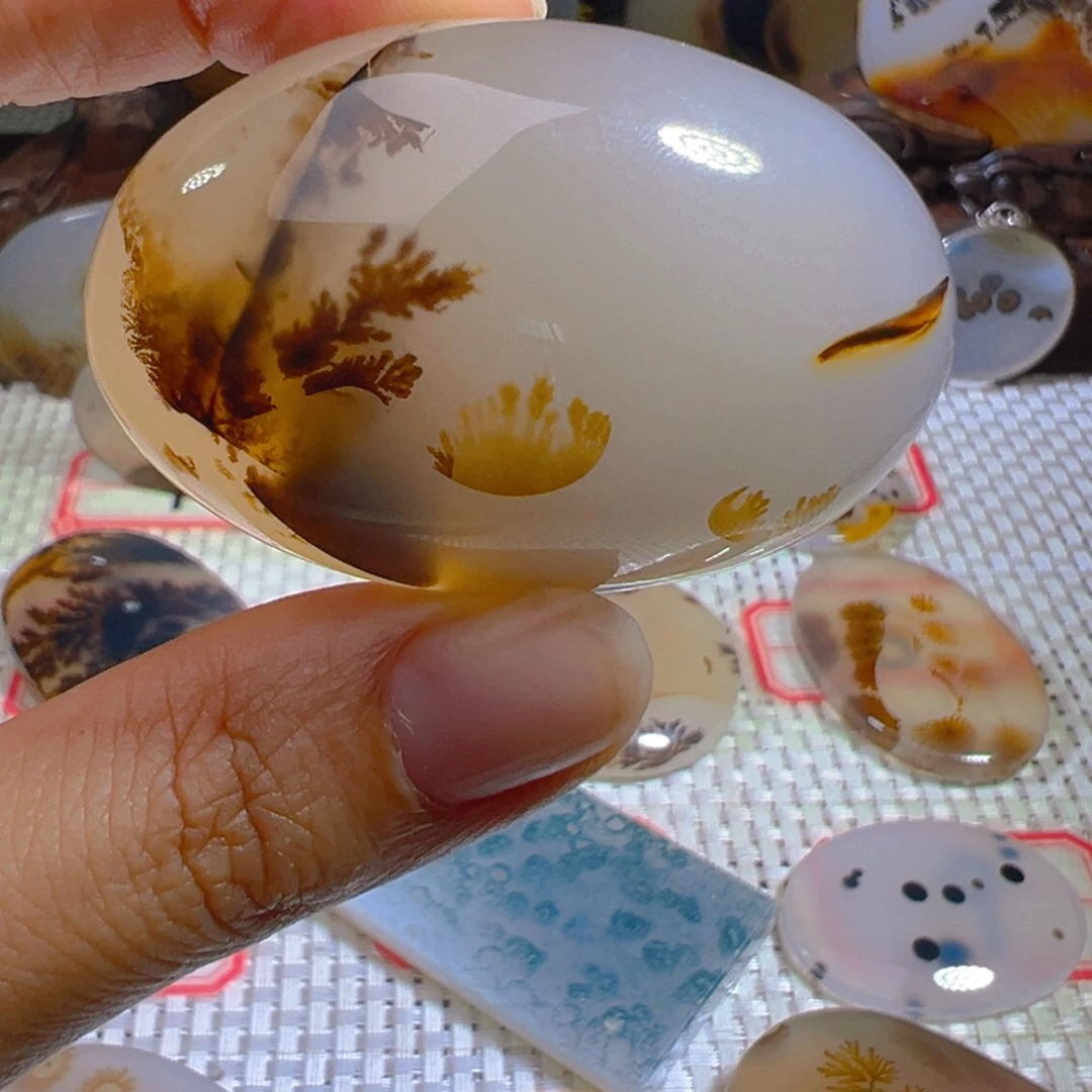 未镶嵌颈饰玛瑙/玉髓