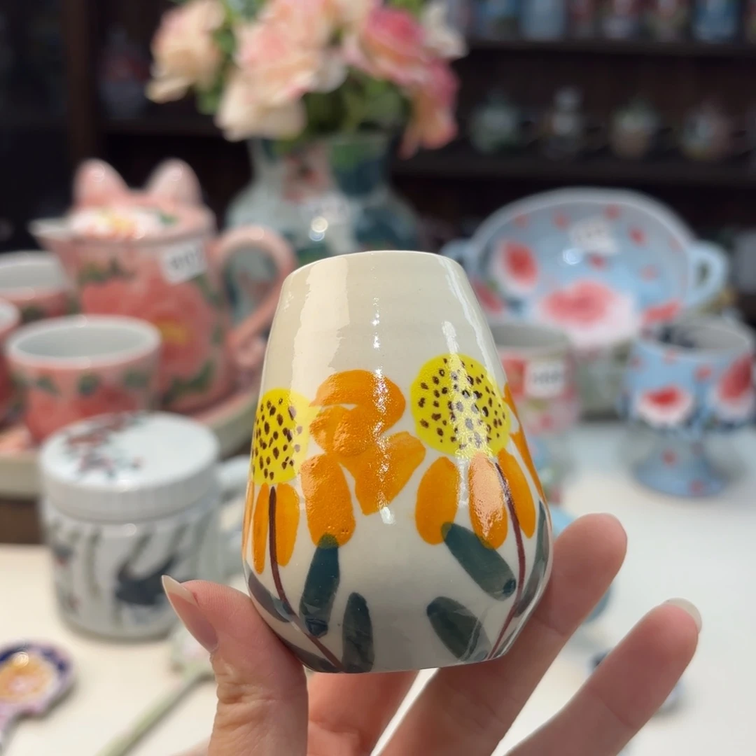 瓷片兔兔好可爱呀