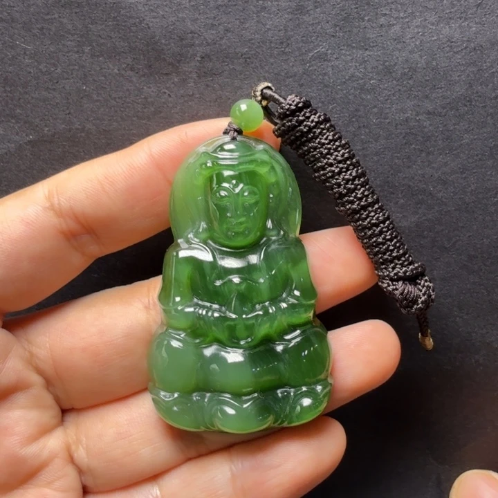 颈饰未镶嵌和田玉（碧玉）