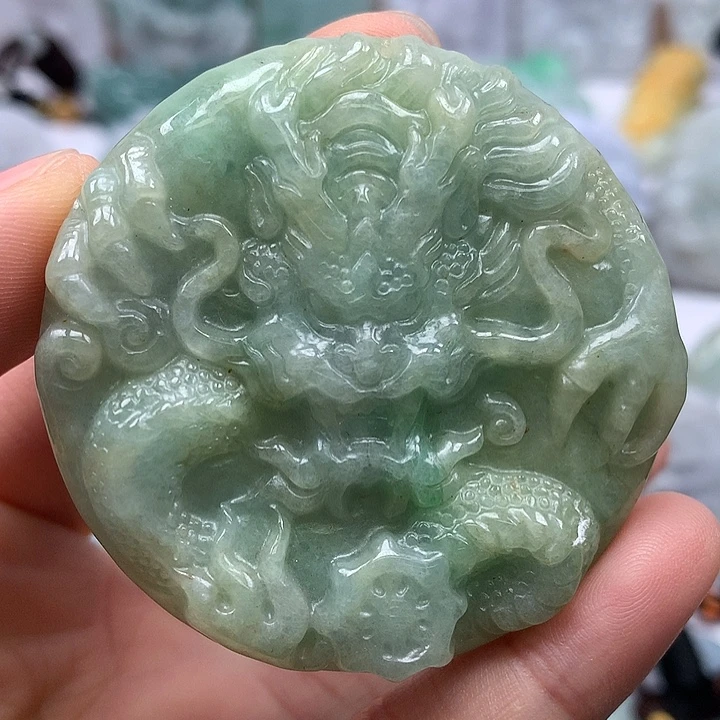 翡翠未镶嵌颈饰龙凤呈祥两面工艺有一条水路福利