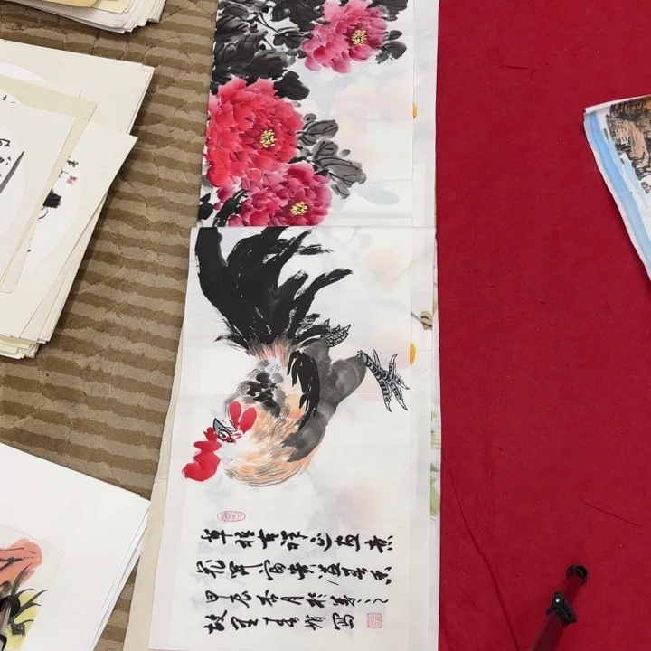 国画花鸟等图案为一体而