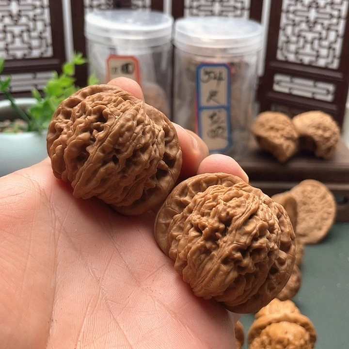 文玩核桃吊坠四座楼
