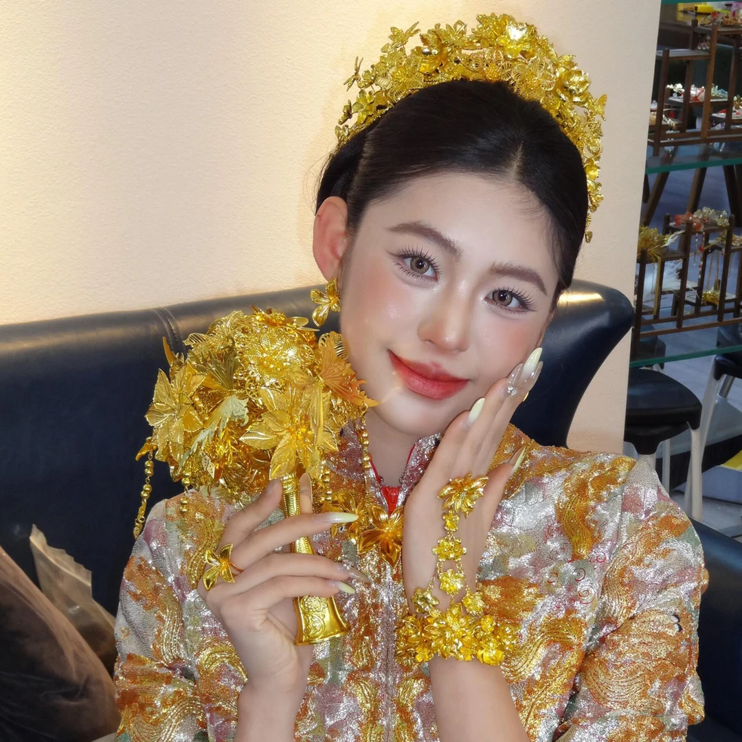 合金仿水晶婚庆饰品 12951金色中式发冠立体花朵镂空龙凤褂配饰