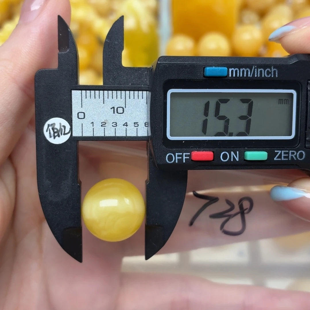 未镶嵌蜜蜡裸石蜜蜡