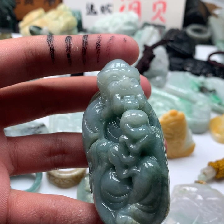 翡翠未镶嵌颈饰保真天然a货翡翠