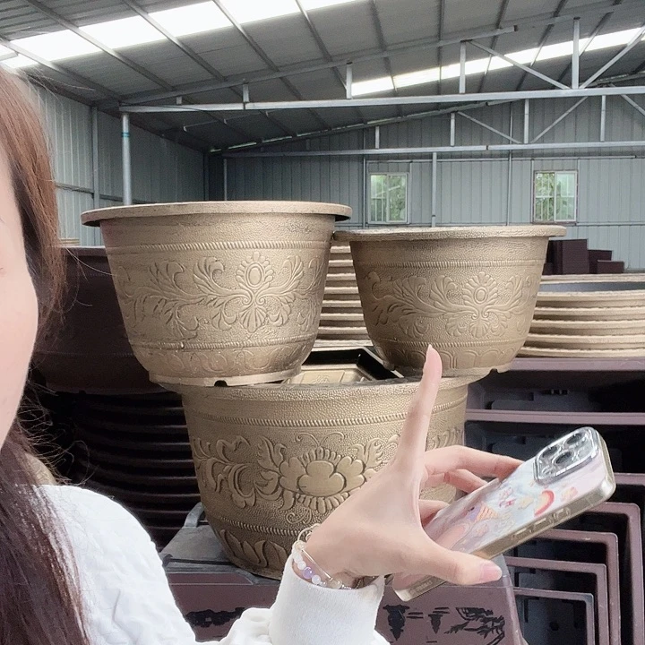 50口径花盆4个有孔