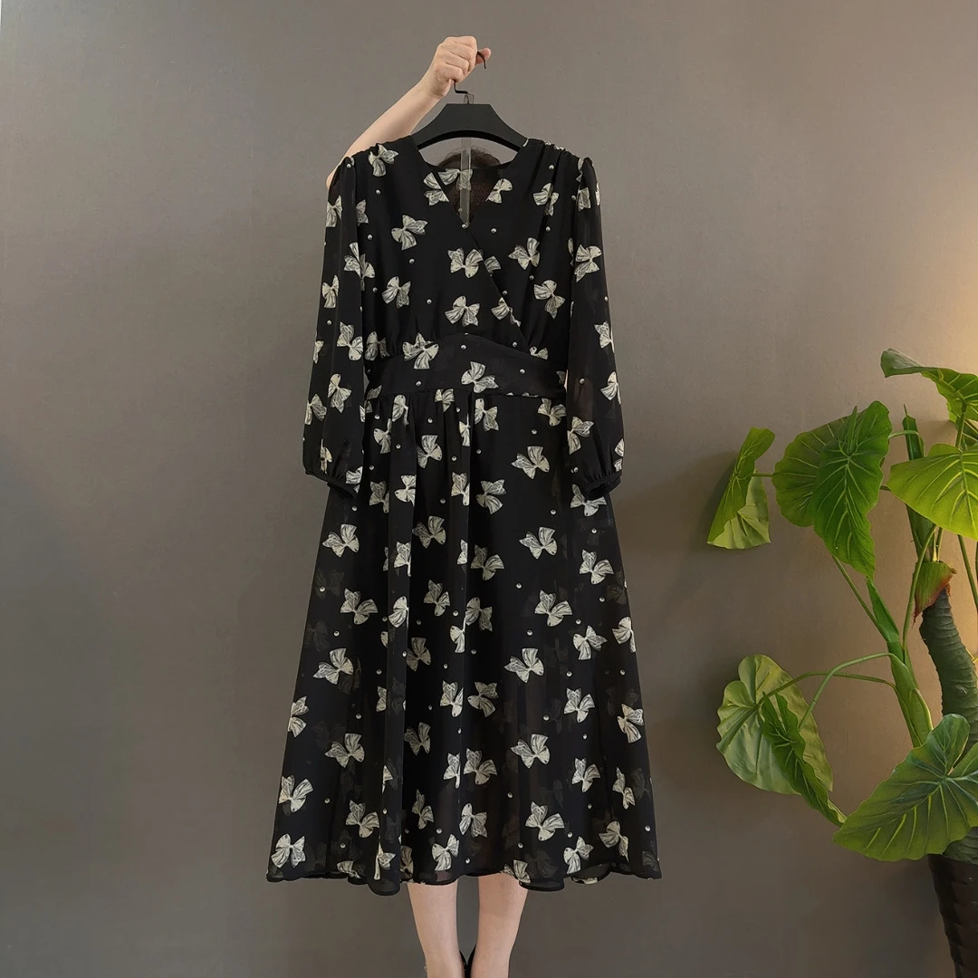夏季法式蝴蝶印花气质显瘦连衣裙