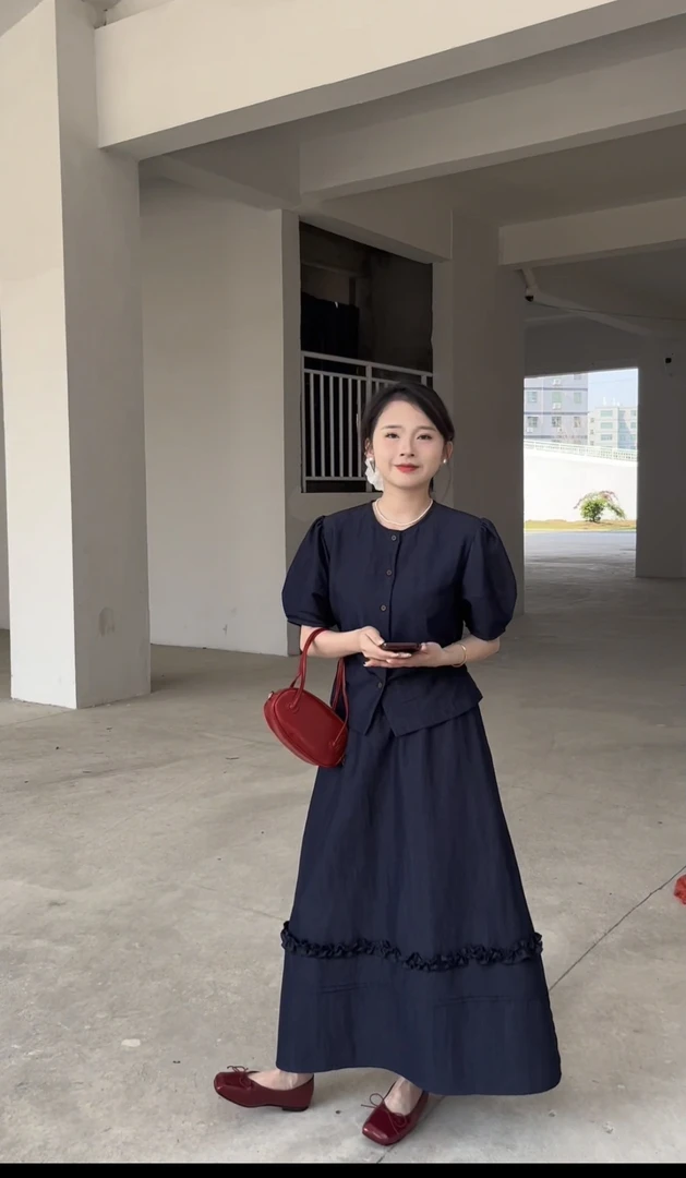 法式圆领泡泡袖小衫+半身裙长裙套装2025年夏气质百搭显瘦两件套