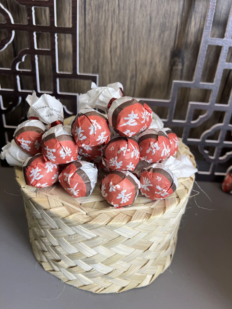 2014年 易武老树红茶龙珠 滇红 过年送礼 薯香花香蜜香无苦涩高甜