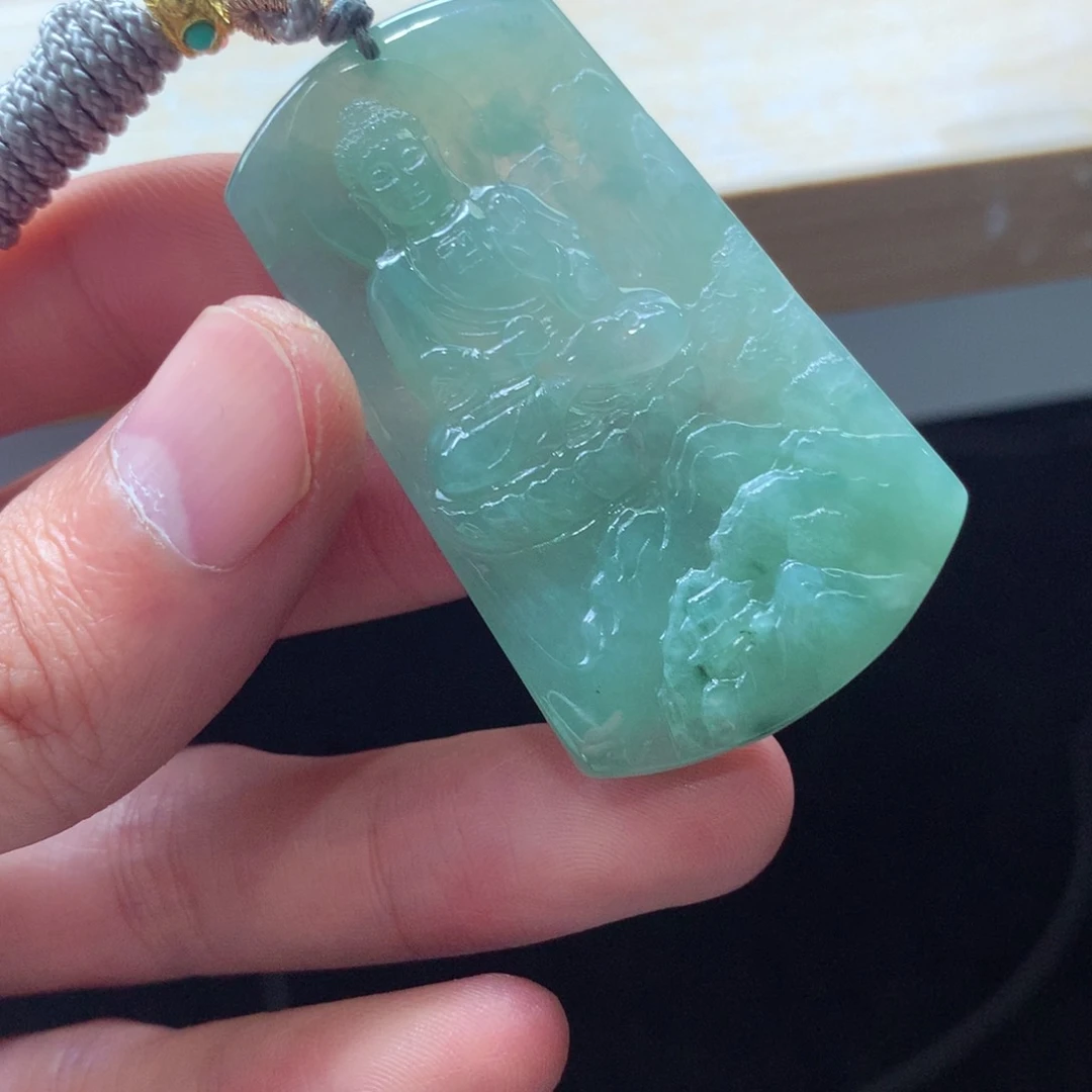 翡翠颈饰未镶嵌吊坠