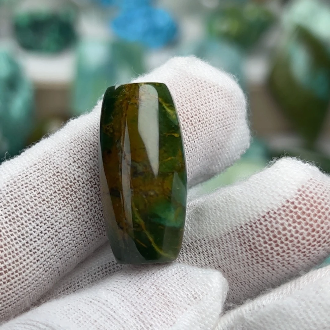 绿松石未镶嵌天然原矿绿松石