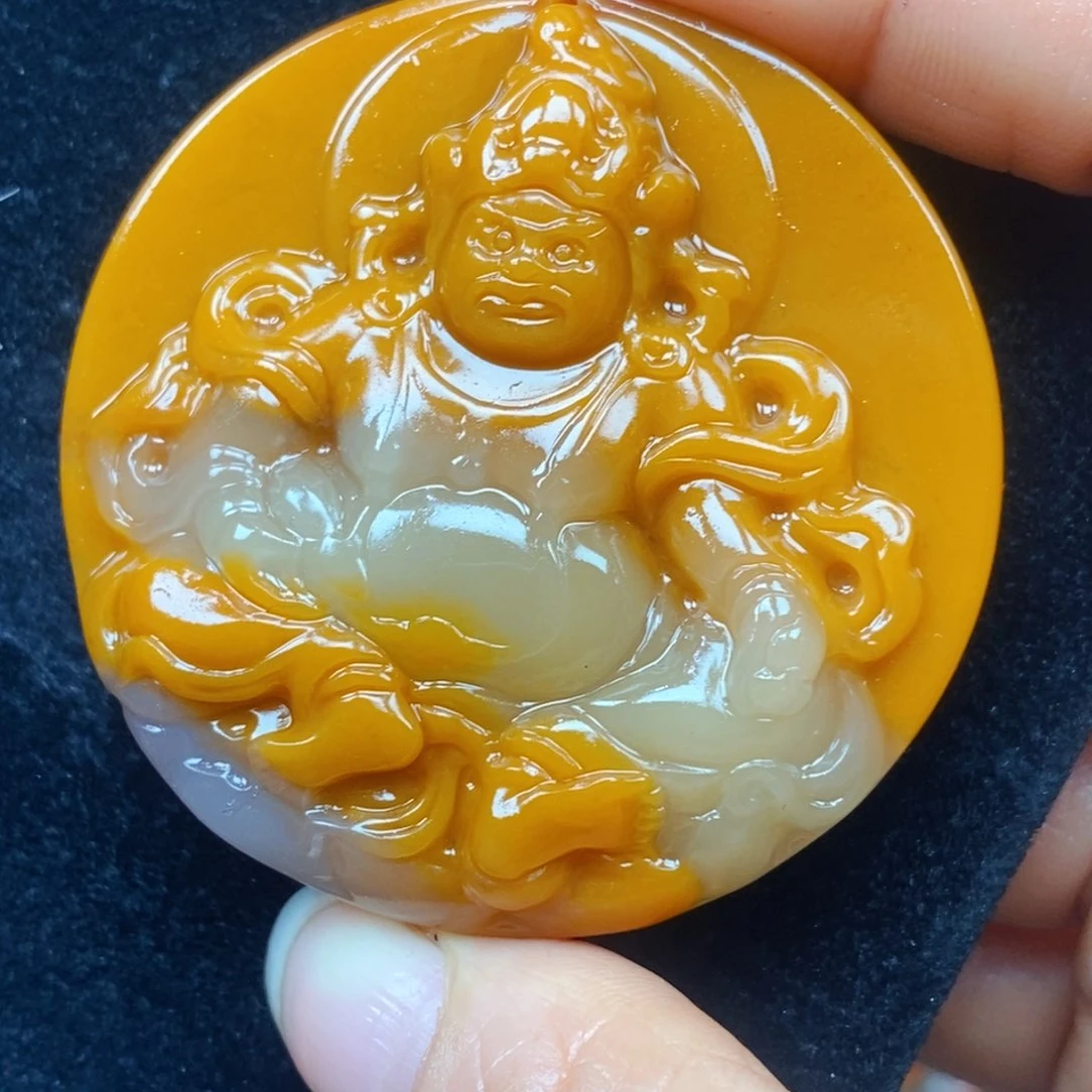颈饰未镶嵌石英岩玉