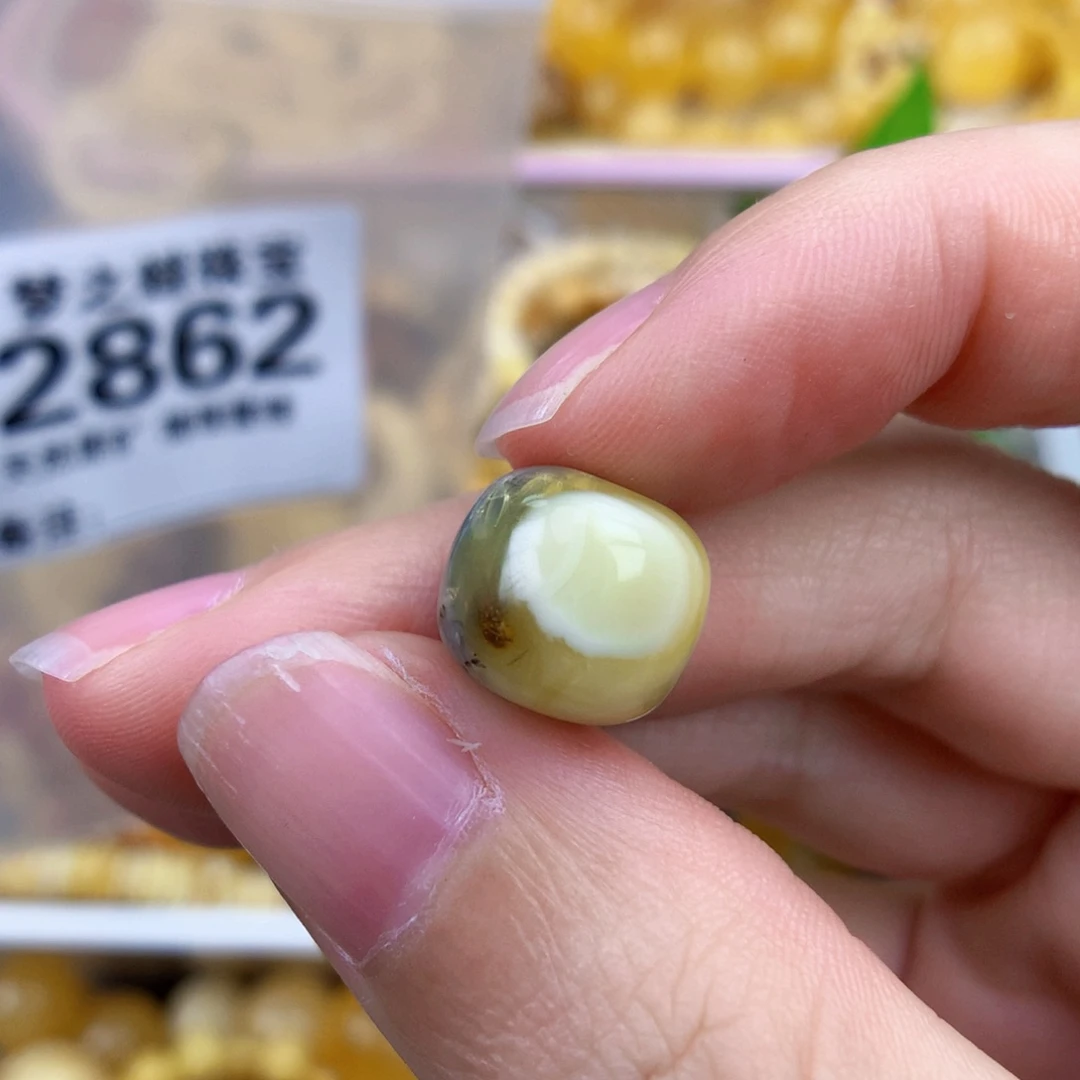未镶嵌琥珀裸石11.6