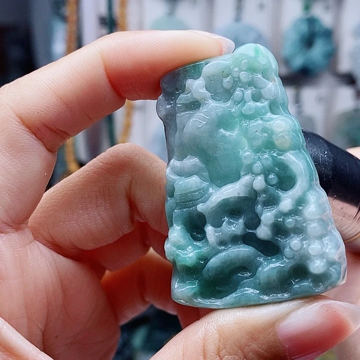 翡翠未镶嵌颈饰翡翠