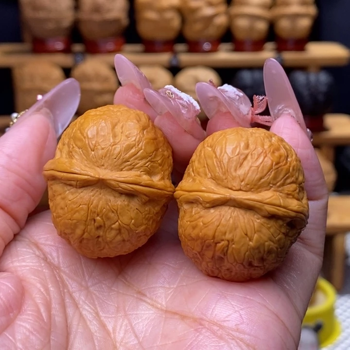 文玩核桃把件蛇皮球12号36尺