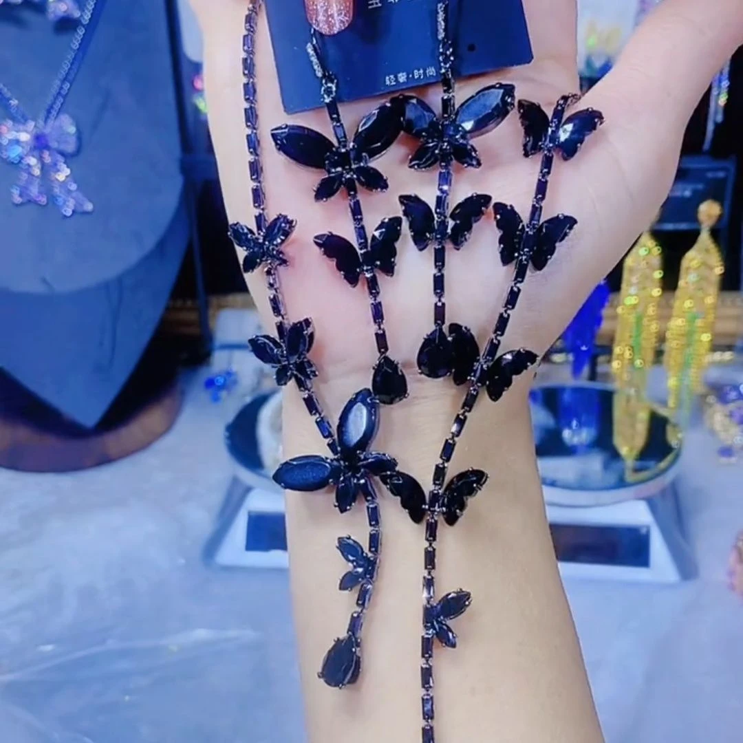 铜合金琉璃项链 2025新款翩翩起舞锁骨链套装