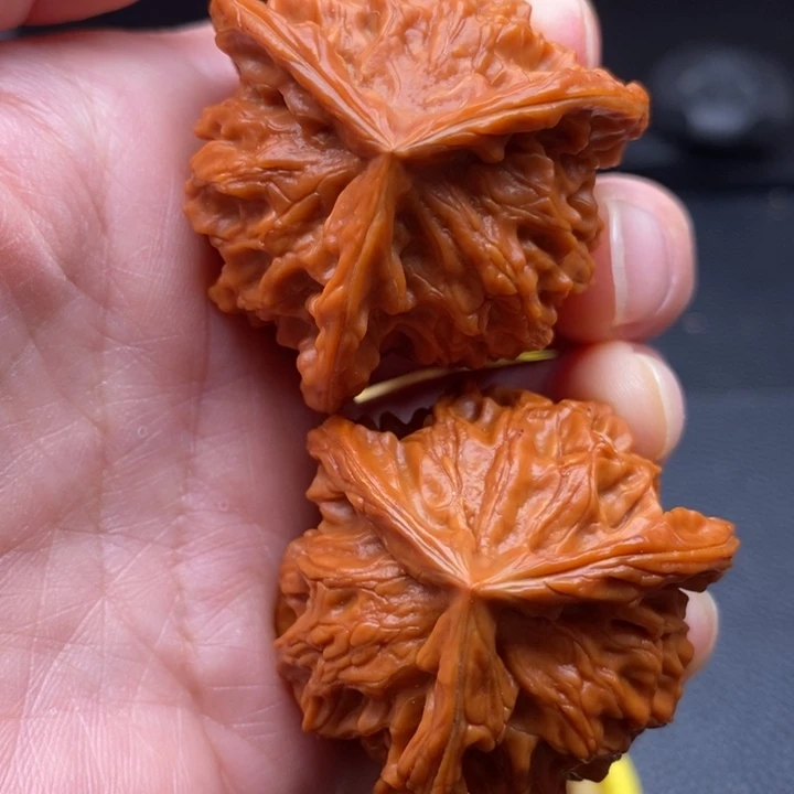 此***伏吊坠文玩核桃盘山三棱40